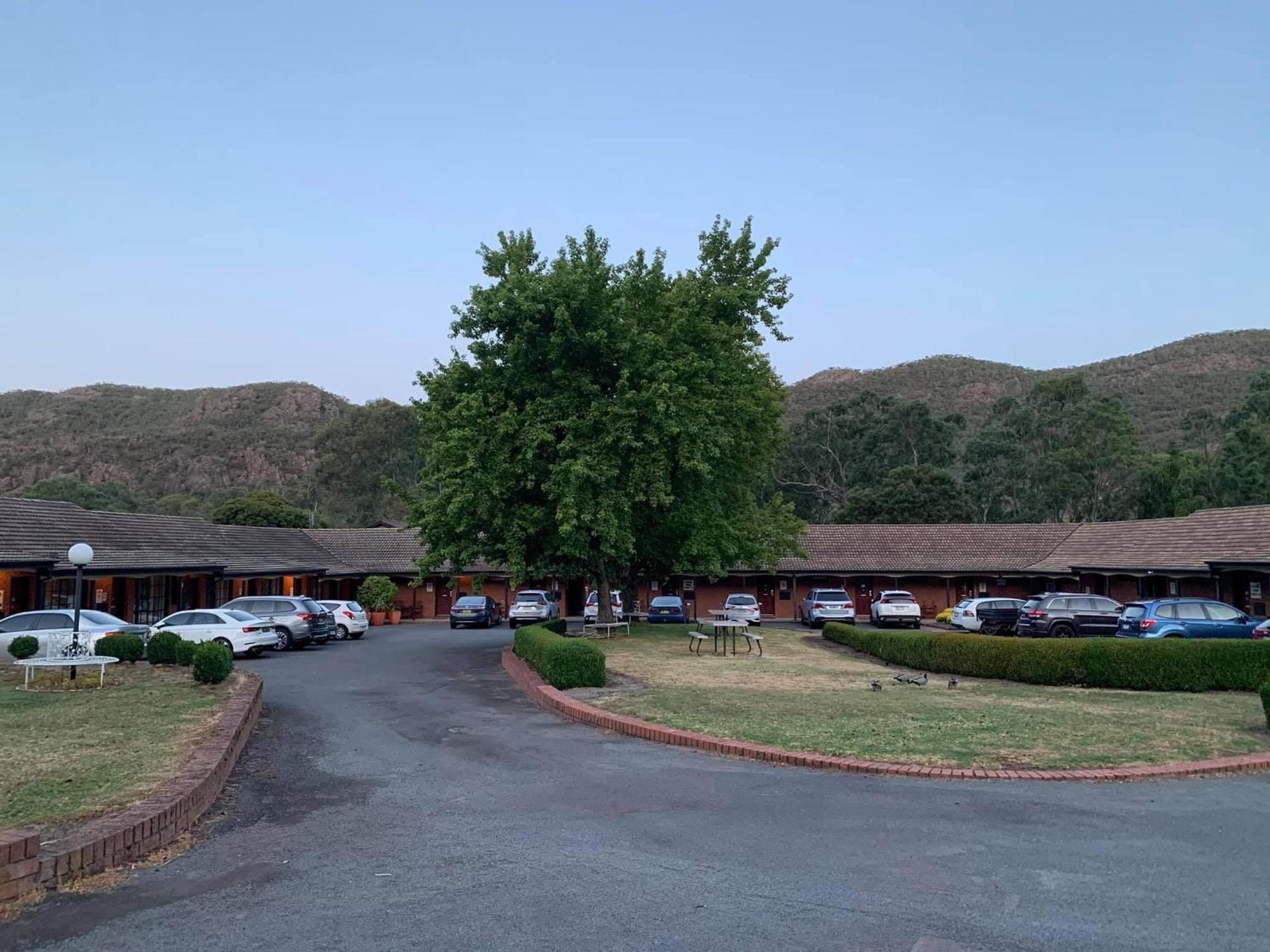 Golden Chain Country Plaza Motel Halls Gap Eksteriør billede